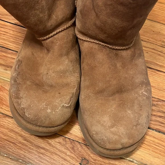 UGG Bailey Bow Boots - Picture 4 of 4